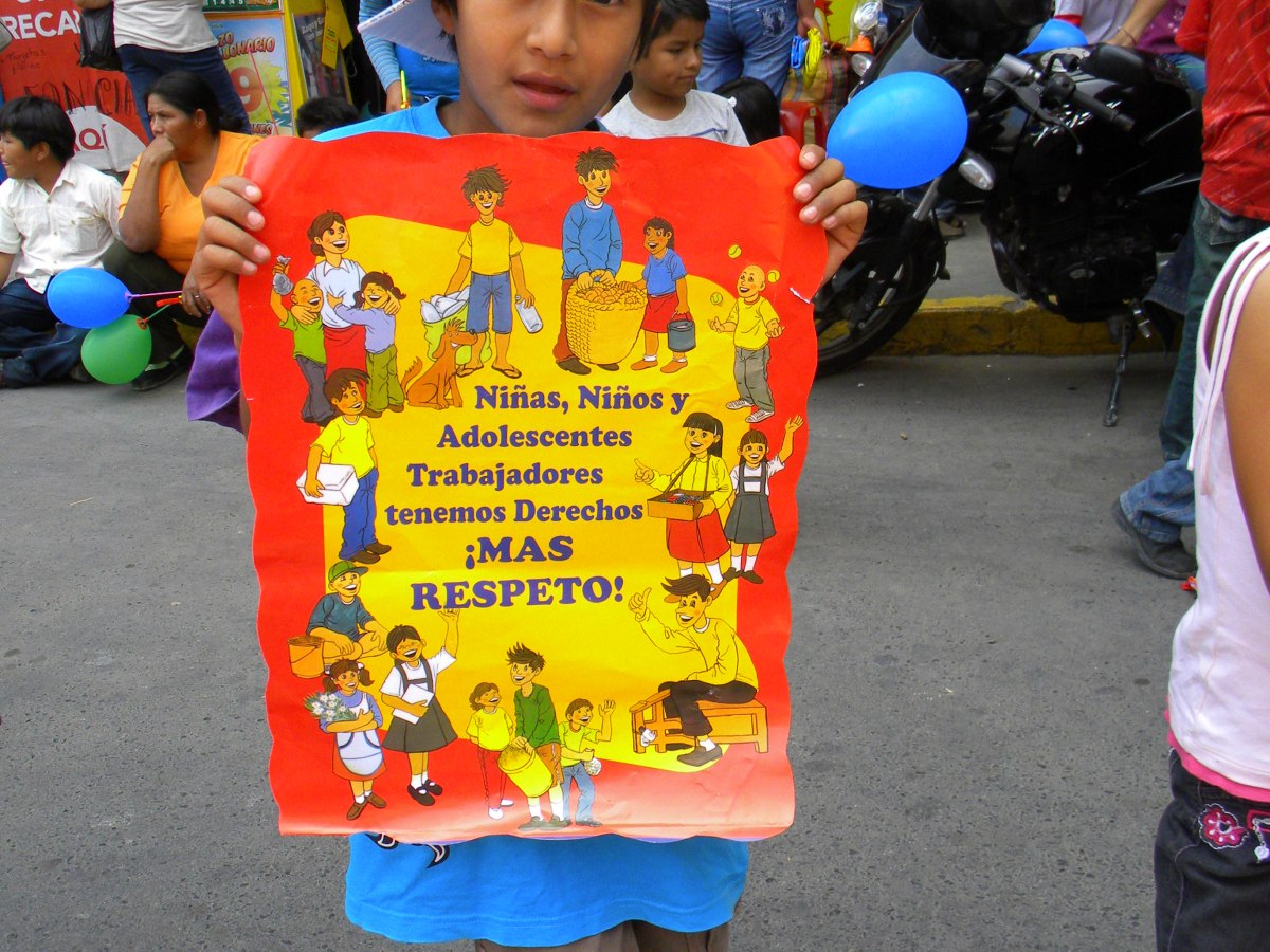 Sono un bambino. Sono un lavoratore. E&nbsp;lotto.